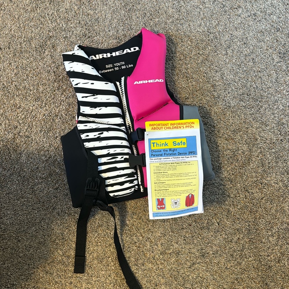 NWT life vest 50-90 lbs.